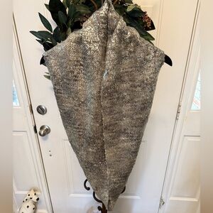 NWOT Loft Gray & Silver Metallic Knit Infinity Scarf OS